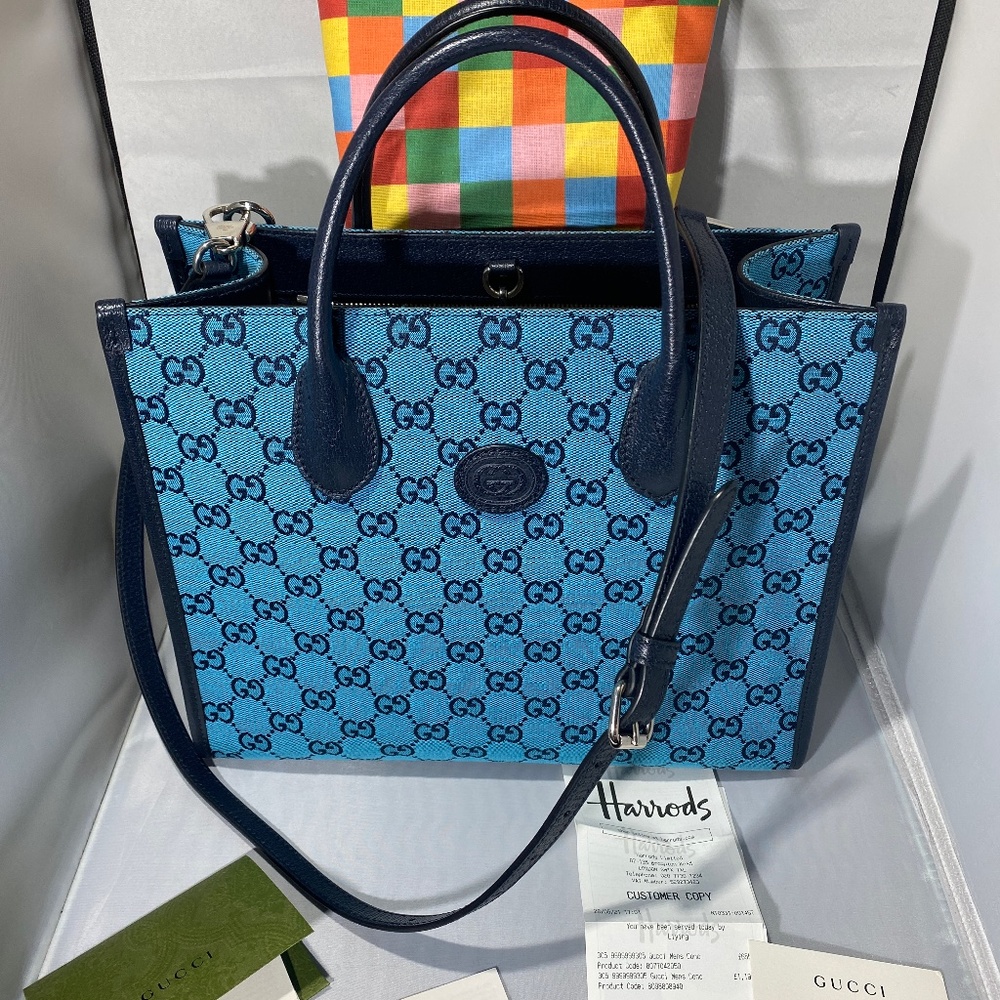GUCCI GG Supreme canvas bag